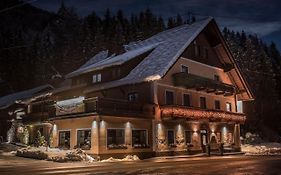 Hotel-Gasthof Strasswirt